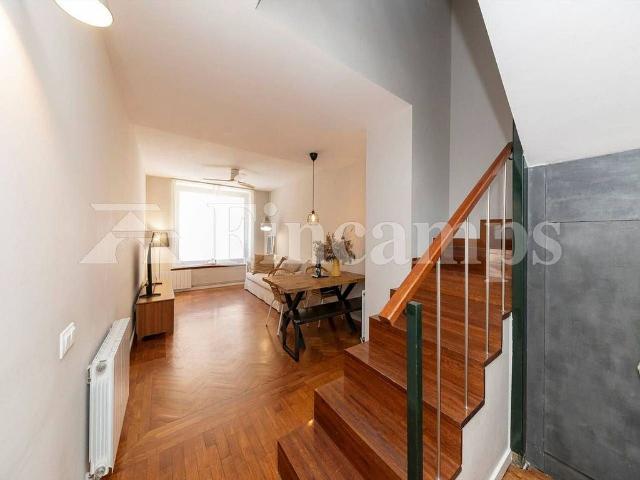 Casa en venta en pasaje Del Vallès, Sabadell, de 79 m² 3 habitaciones por 395.000