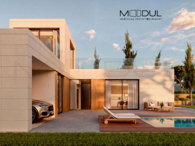 Casa en venta en paseo Circumval·Lacio, Caldes de Montbui, de 120 m² 4 habitaciones por 410.000