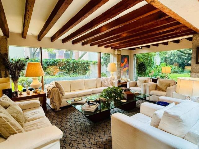 Casa en venta en Paseo de las Lomas Santa Fe