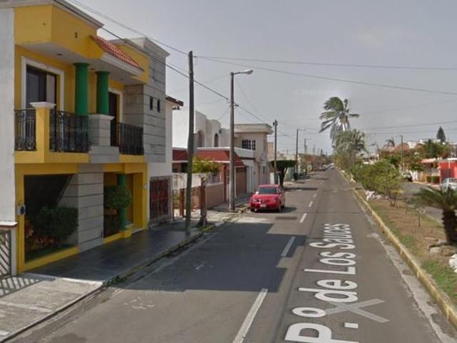 Casa en Venta en Paseo de Los Sauces 236, Floresta 80,Veracruz