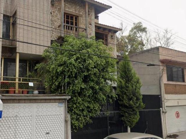 Casa en Venta en Paseos de Churubusco, Iztapalapa. Cerca de Parque Tezontle