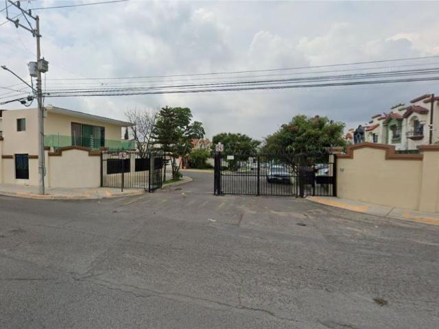 Casa en venta en Paseos de Santiago, Tonalá, Jalisco