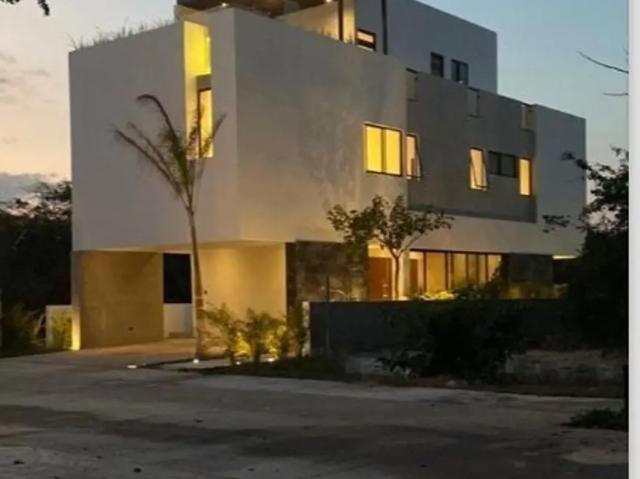 Casa en Venta, en Paseos del Country