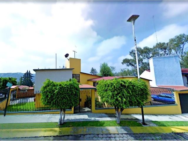 Casa en venta en Paseos del Bosque, Naucalpan de Juárez, México