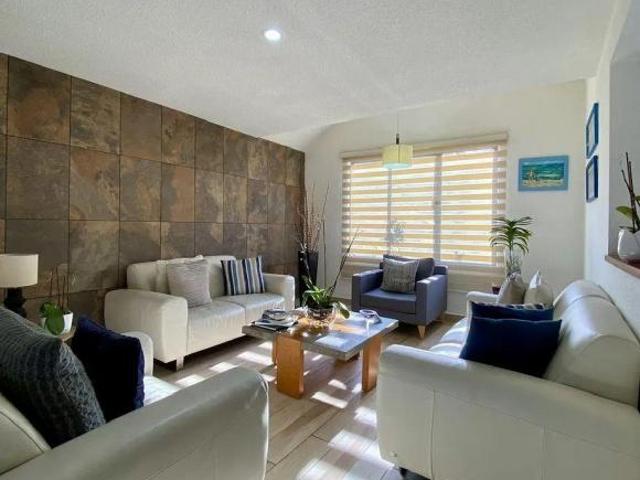 Casa en venta en Paseos del Bosque, Naucalpan, Edo. de México