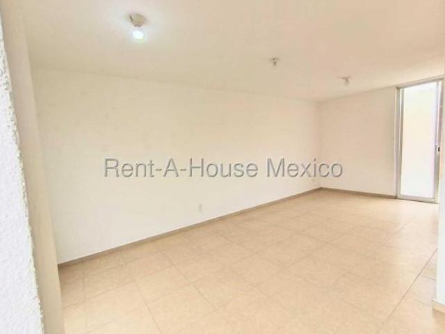Casa en Venta en Paseos del Pedregal, Pie de la cuesta, Qro