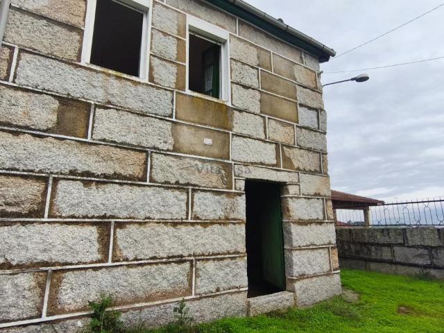 CASA EN VENTA EN PARADA DE PIÑOR