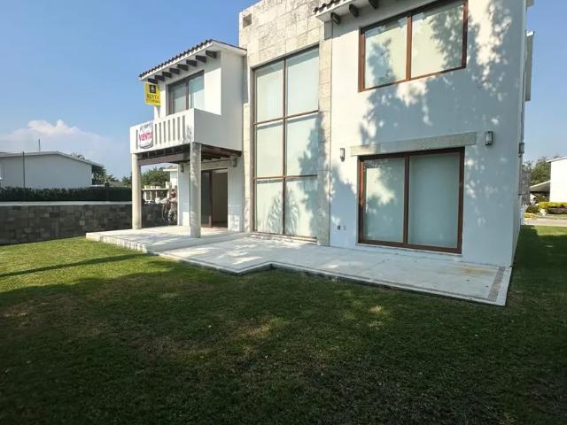 Casa en venta en Paraíso Country Club, Emiliano Zapata, Morelos
