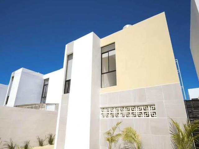 CASA EN VENTA EN PARAISO CAUCEL, DOS HABITACIONES Y DOS PISOS