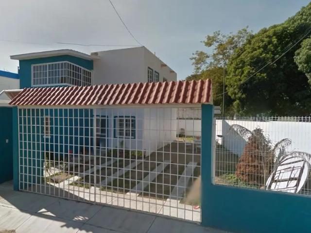 CASA EN VENTA EN PARAISO SALAGUA, MANZANILLO, COLIMA