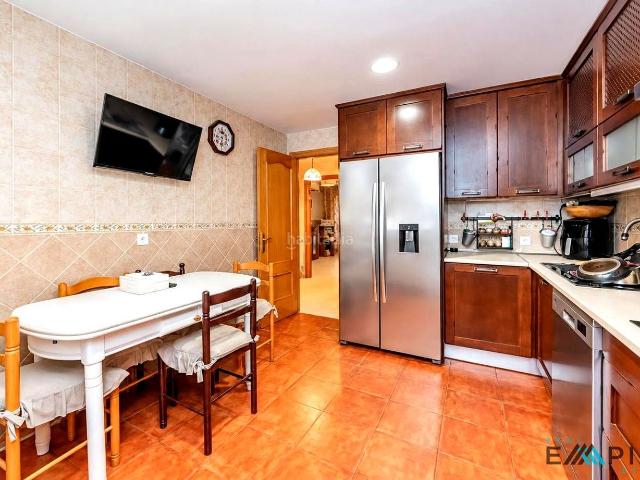 Casa en venta en Parla, Fuentebella San Fermín El Leguario. Casas.