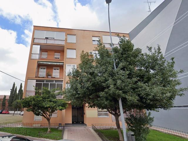 Casa en venta en Parla, Reyes. Casas.