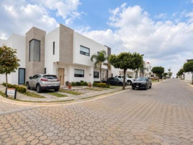 Casa en venta en Parque Aguascalientes, Lomas de Angelópolis III, Puebla