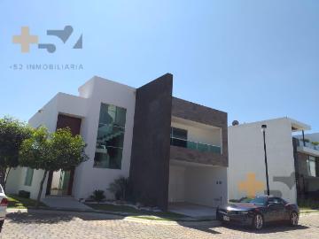 Casa En Venta En Parque Guanajuato Lomas De Angelopolis