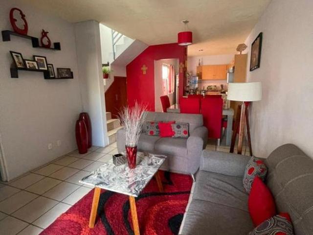 Casa en Venta en Parques de Tesistán Fray Francisco Palou 42