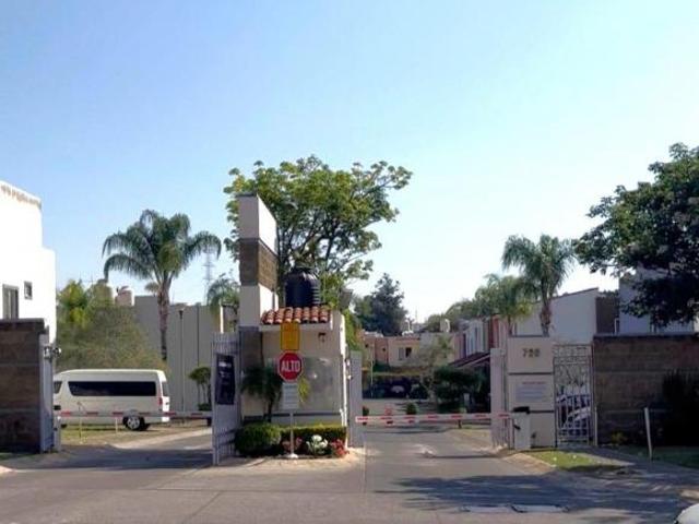 Casa en Venta en Parques del Centinela, Zapopan