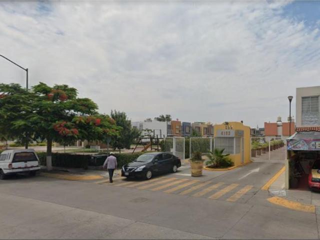 Casa en venta en Parques del Palmar, San Pedro Tlaquepaque, Jalisco