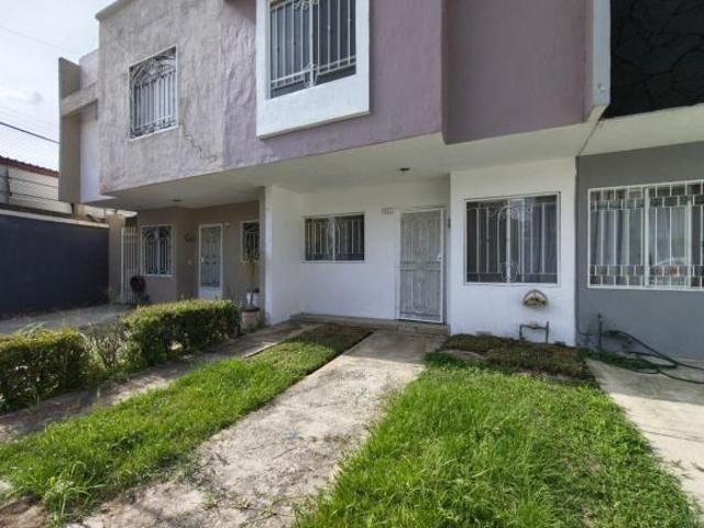 Casa en venta en parques Tesistán