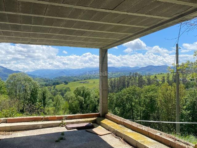 Casa en venta en Parres. EDIFICACIÓN DE 60 M2 CON FINCA EDIFICABLE DE 2.400 M2. Casas.
