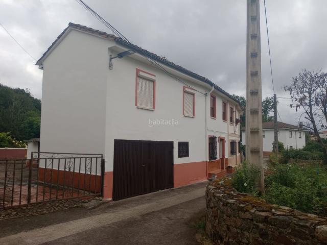 Casa en venta en Parres. SE VENDE CASA CON JARDIN EN ARRIONDAS. Casas.