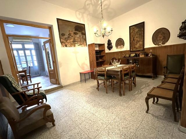 Casa en venta en Paterna, Santa Rita. Casa de Pueblo Esquinera en Paterna Valencia. Casas.