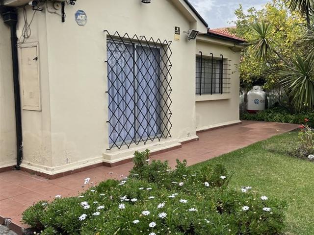 Casa en Venta en Patricia Isidora / Francisco Bilbao