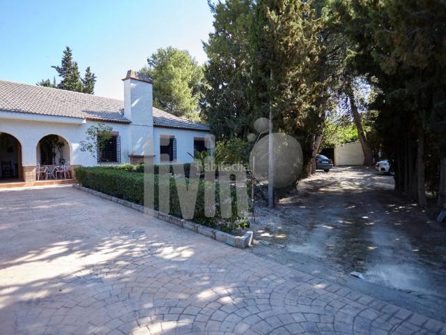 Casa en venta en Pegalajar. Casas.