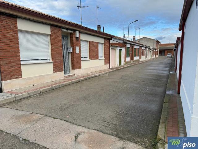 Casa en venta en Pedrajas de San Esteban. Oportunidad Casa en Pedrajas de San Eateban de cuatro dormitorios. Casas Pedrajas de San.