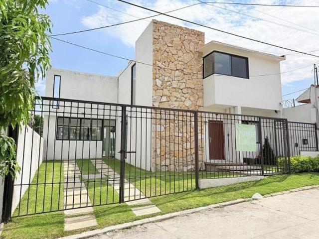 Casa en Venta en pedregal de oaxtepec Zona Lomas de Cocoyoc