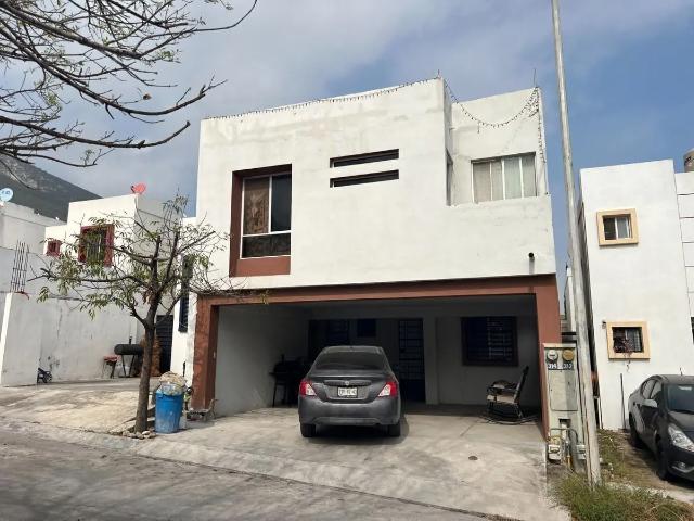 Casa en VENTA en PEDREGAL DE SAN AGUSTIN en Escobedo NL