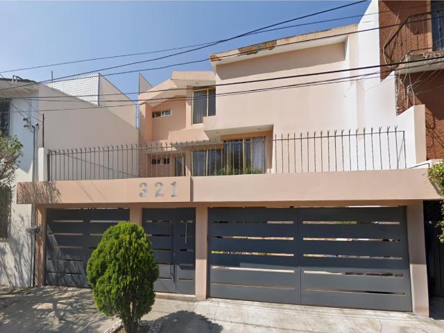 Casa en venta en Pedregal de Santa Úrsula, Coyoacán, Ciudad de México
