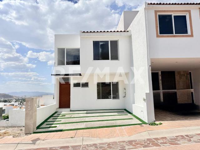 CASA EN VENTA EN PEDREGAL DE SHOENSTATT, CORREGIDORA, QUERÉTARO