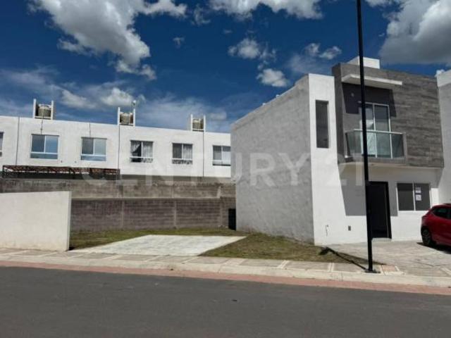 Casa en Venta en Pedregal del Río, SJR, Querétaro
