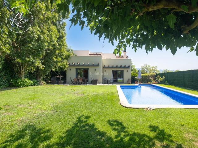 Casa en venta en Pedret i Marzà. Espectacular casa en Pedret i Marzà. Casas Pedret i.
