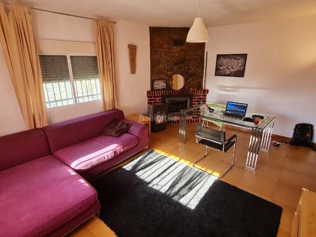 Casa en venta en Pedro Bernardo. Chalet independiente. Casas Pedro.