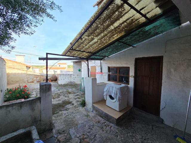 CASA EN VENTA EN PEDROCHE