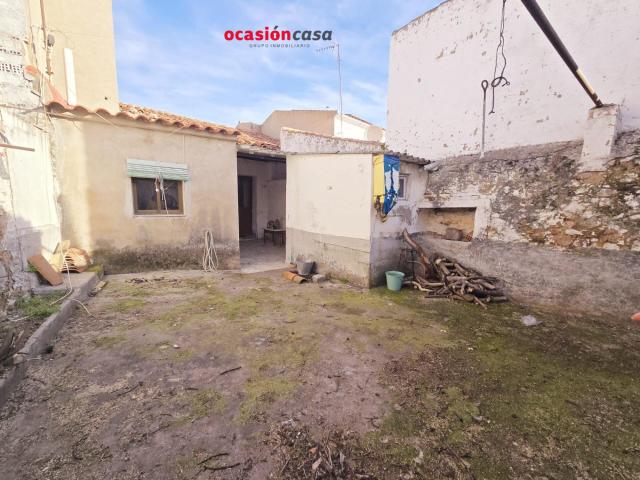 CASA EN VENTA EN PEDROCHE