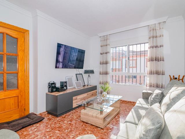 Casa en venta en Peligros. ¡Descubre tu nuevo hogar en el corazón de Peligros!. Casas.