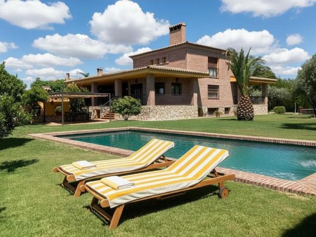Casa en venta en Pepino. Villa exclusiva. Casas.