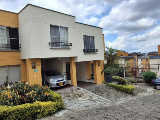Casa En Venta En Pereira En La Elvira V380649