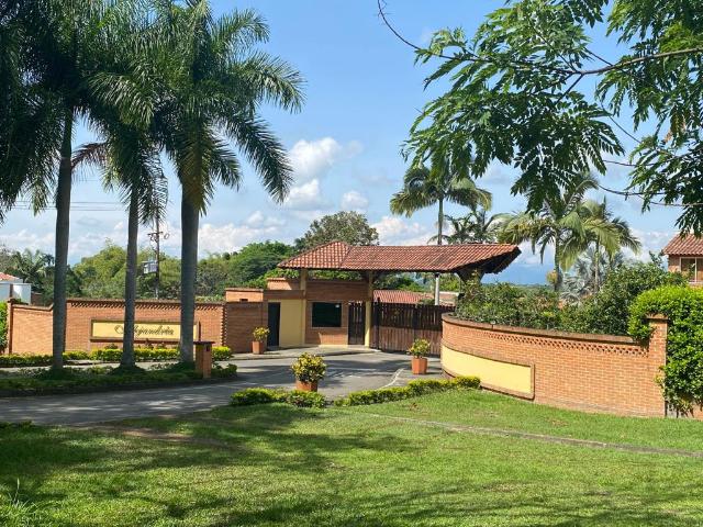 Casa En Venta En Pereira En Pereira V368630