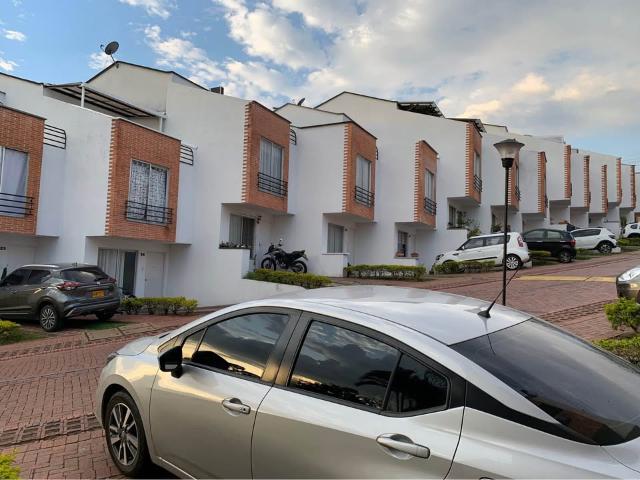 Casa En Venta En Pereira En Villa Olimpica V311008