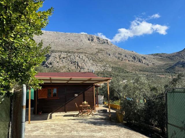 Masía en venta en Periana. Masías.