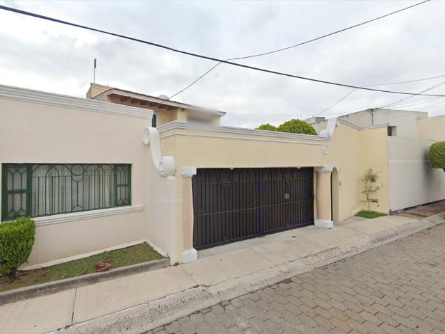 Casa en Venta en Petra de Mallorca Bosques del Acueducto, Querétaro Recuperación Bancaria
