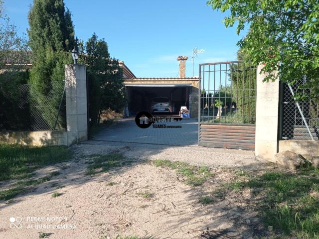 Casa en venta en Pétrola. INMOBILIARIA TEJARES VENDE CASACHALET EN LAS ANORIAS. Casas.