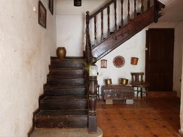 Casa en venta en Peñamellera Baja. Casona asturiana y cuadra. Casas Peñamellera.