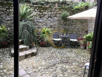 Casa en venta en Peñamellera Baja. Encantador Hotel de autor en el entorno de los Picos de Europa. Casas Peñamellera.