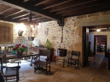 Casa en venta en Peñamellera Baja. Casona rehabilitada en Peñamellera Baja Asturias. Casas Peñamellera.