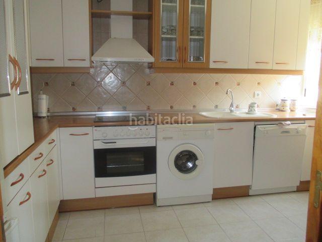 Casa en venta en Peñaranda de Bracamonte. OPORTUNIDAD! BONITA CASA EN LA MEJOR ZONA DE PEÑARANDA DE BRACAMONTE. REBAJADÍSIMA!. Casas Peñaranda de.
