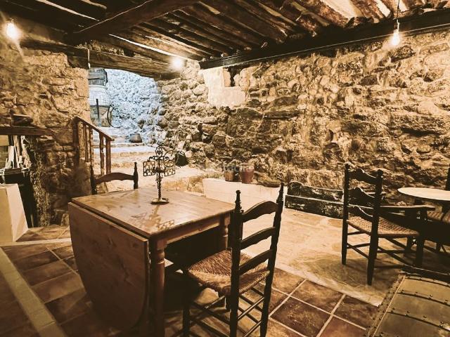 Casa en venta en Peñarroya de Tastavins. Casa con cochera en Peñarroya de Tastavins. Casas Peñarroya de.